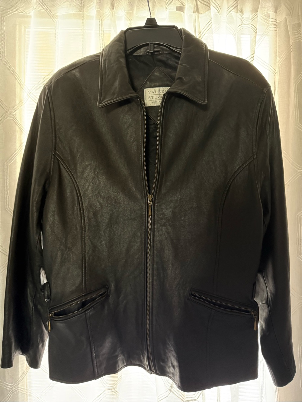 Valerie Stevens Women’s Black Leather Zip-Front Jacket